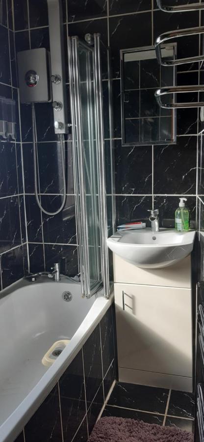 Apartament Our Guests Are Royal Wellingborough Zewnętrze zdjęcie