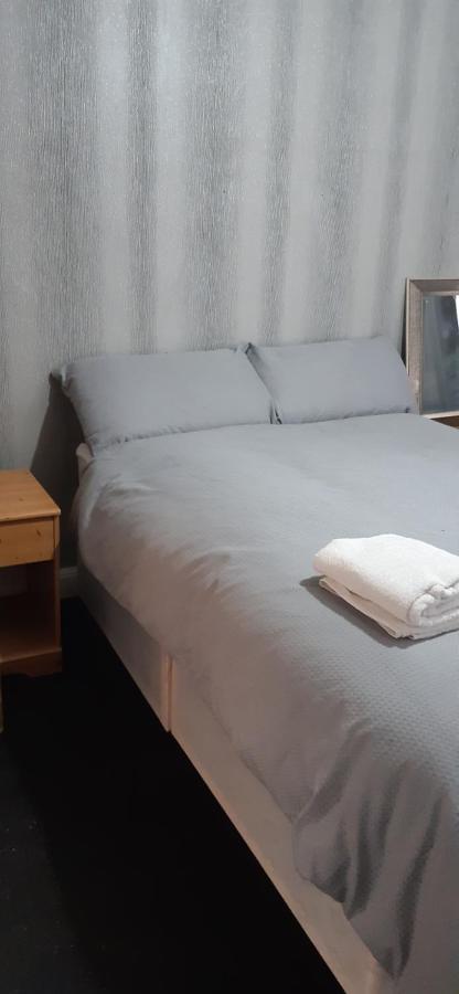 Apartament Our Guests Are Royal Wellingborough Zewnętrze zdjęcie